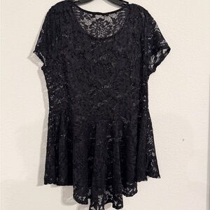 l Black Lace Top/ Cover up